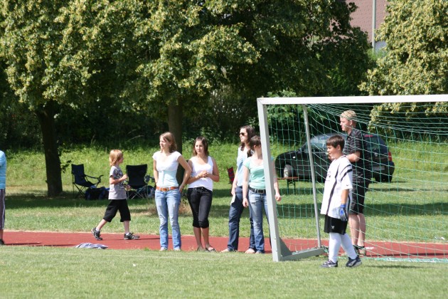 Diözesanes Messdiener-Fußballturnier „Kick off“/„DiöMeDiFuBaTu“ Leimersheim (20. Juli 2009)  René Schmitt fr Messdiener Leimersheim
